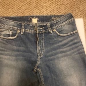 woman’s size 32 suki capris
